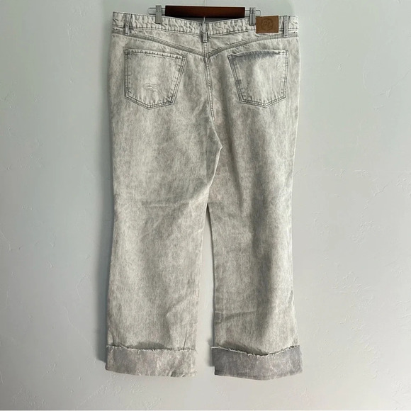 NWT Grace & Emma Straight Leg Distressed Stone Wash Jean Size 18 Gray White - Picture 5 of 13